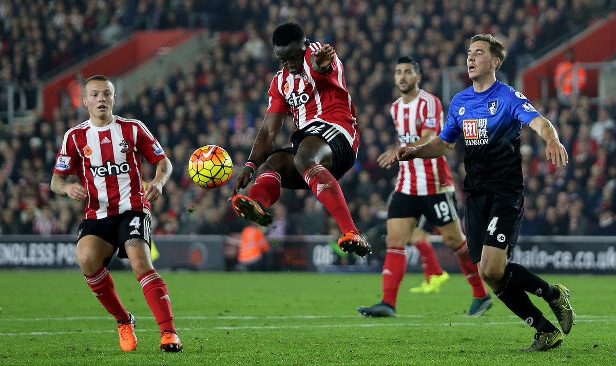並重新制定 並重新制定