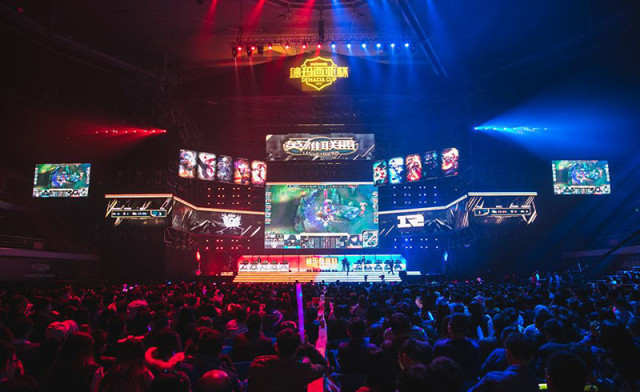 马丁内斯 马丁内斯