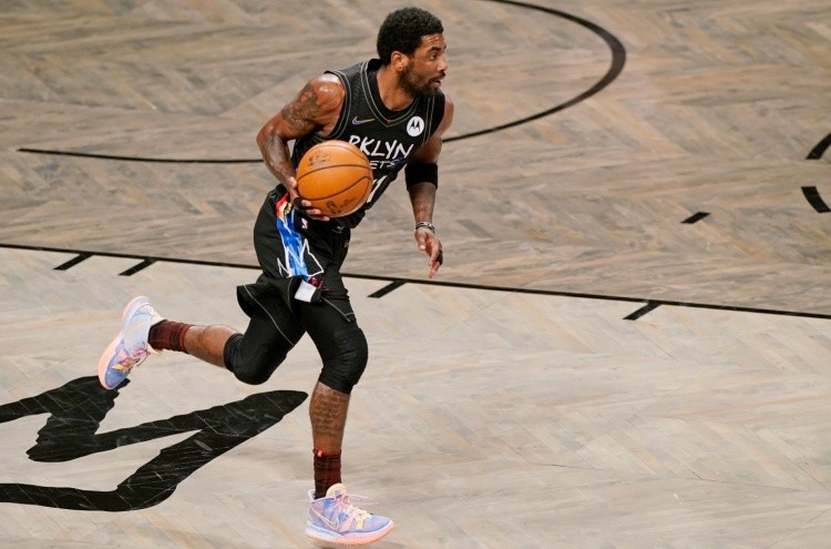 地时扭伤了 地时扭伤了