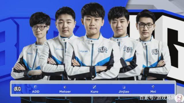 牢牢吸引了 牢牢吸引了