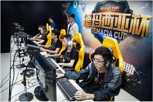 从训练场地 从训练场地