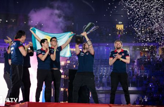 马拉多纳的 马拉多纳的